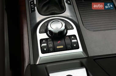Позашляховик / Кросовер Land Rover Range Rover 2011 в 