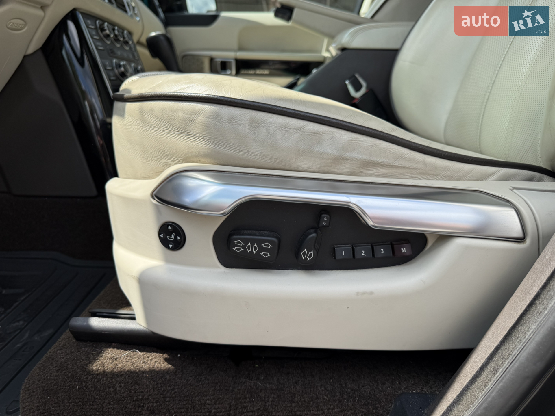 2011 Land Rover Range Rover - мініатюра 10