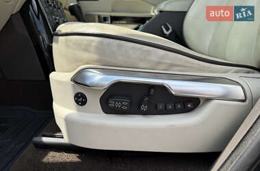 Позашляховик / Кросовер Land Rover Range Rover 2011 в 
