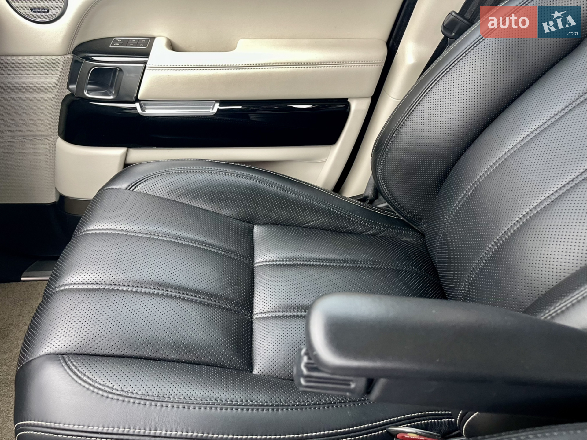 2013 Land Rover Range Rover - мініатюра 41