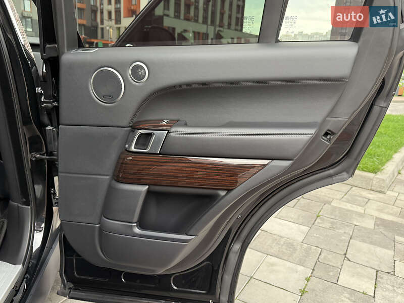 Внедорожник / Кроссовер Land Rover Range Rover 2015 в Киеве