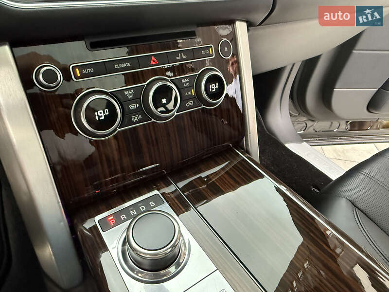 Внедорожник / Кроссовер Land Rover Range Rover 2015 в Киеве
