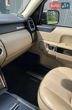 Позашляховик / Кросовер Land Rover Range Rover 2011 в 