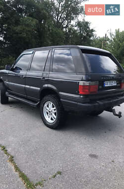 Внедорожник / Кроссовер Land Rover Range Rover 2000 в 