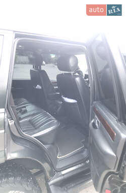 Внедорожник / Кроссовер Land Rover Range Rover 2000 в 