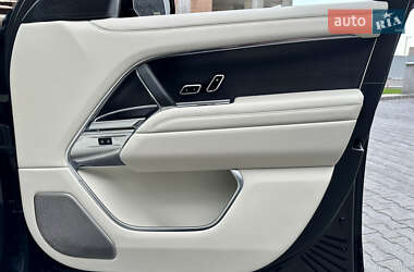 Внедорожник / Кроссовер Land Rover Range Rover 2024 в 