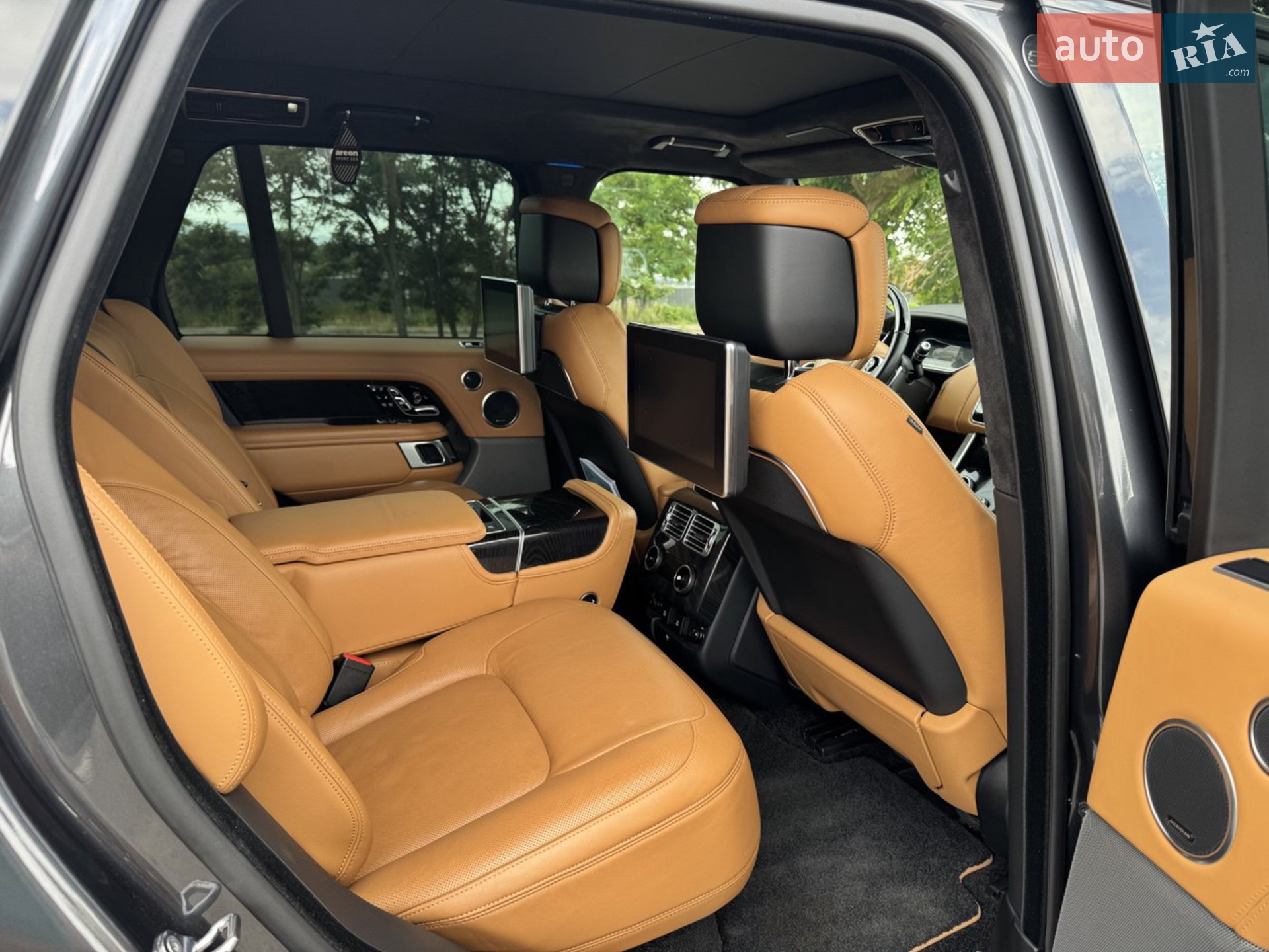 2018 Land Rover Range Rover - мініатюра 12