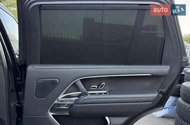 Внедорожник / Кроссовер Land Rover Range Rover 2023 в 