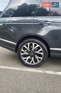 Внедорожник / Кроссовер Land Rover Range Rover 2018 в 