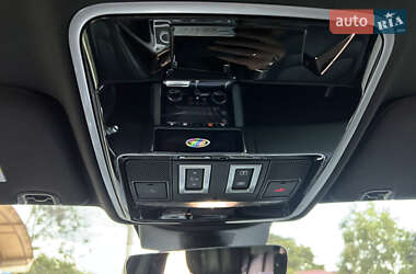 Внедорожник / Кроссовер Land Rover Range Rover 2021 в 