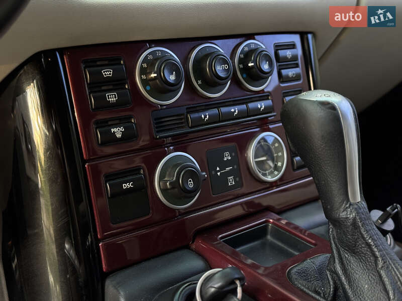 Внедорожник / Кроссовер Land Rover Range Rover 2006 в Зборове
