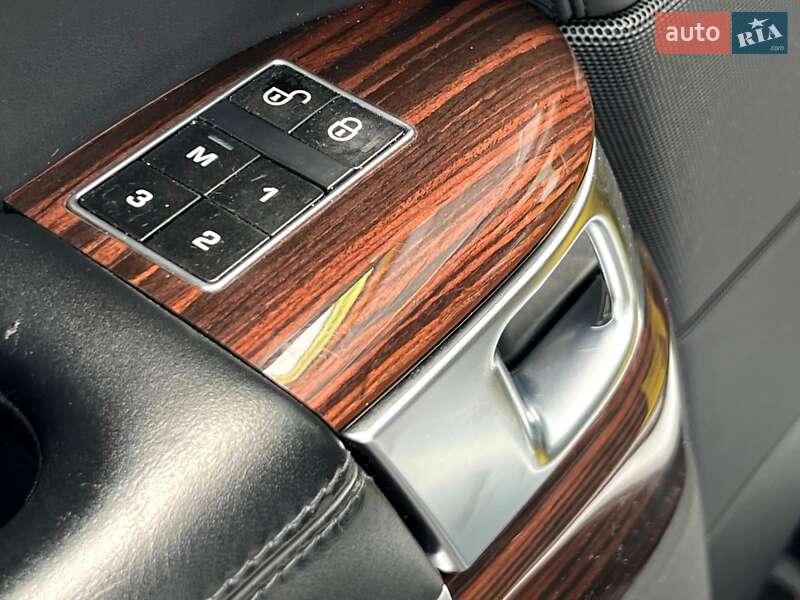 Внедорожник / Кроссовер Land Rover Range Rover 2013 в Киеве