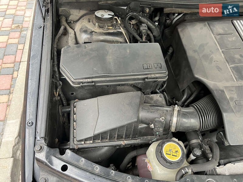 Позашляховик / Кросовер Land Rover Range Rover 2010 в Києві