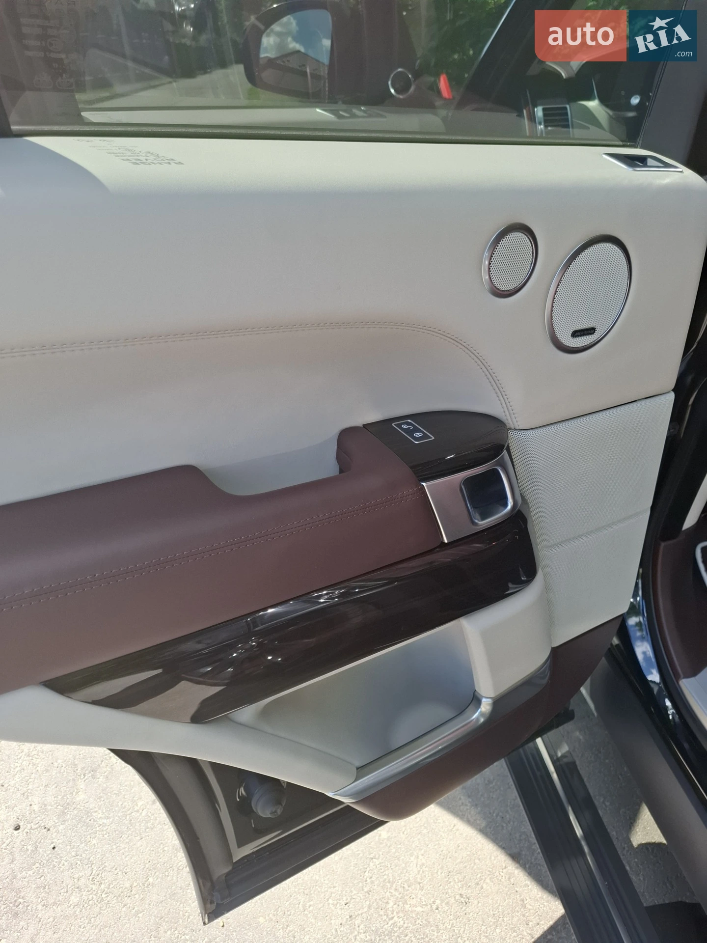 2017 Land Rover Range Rover - мініатюра 20
