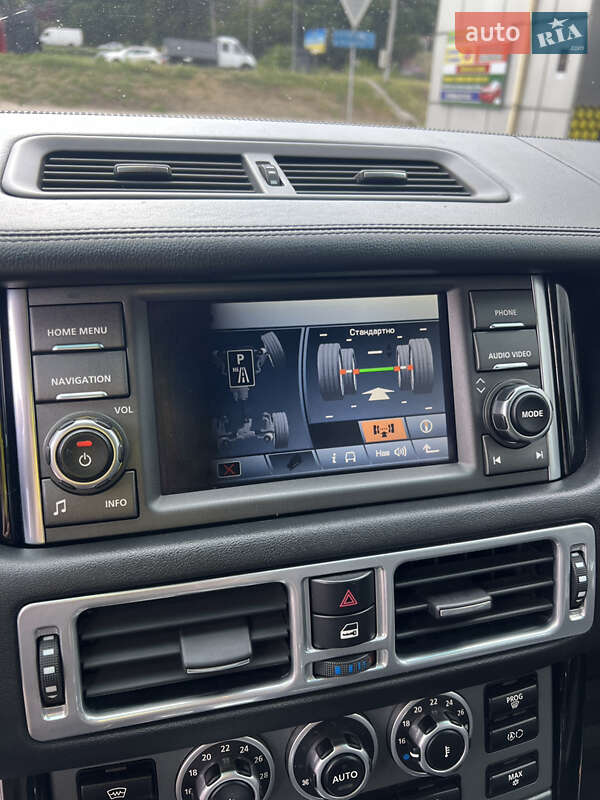 Внедорожник / Кроссовер Land Rover Range Rover 2005 в Черновцах