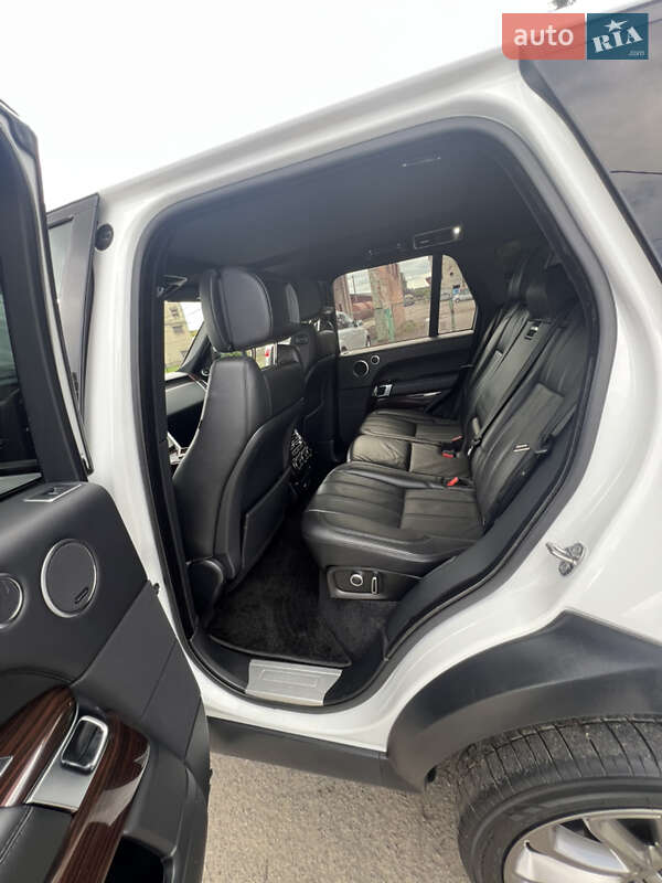Внедорожник / Кроссовер Land Rover Range Rover 2015 в Дубно