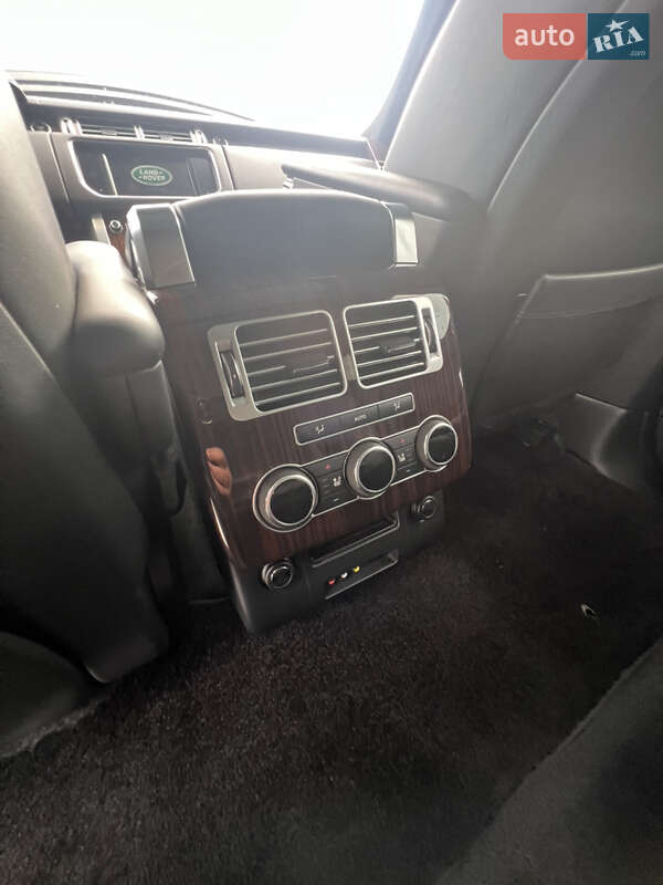 Внедорожник / Кроссовер Land Rover Range Rover 2015 в Дубно