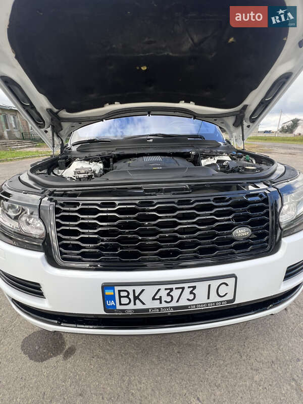 Внедорожник / Кроссовер Land Rover Range Rover 2015 в Дубно