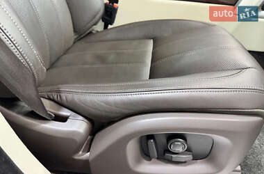 Внедорожник / Кроссовер Land Rover Range Rover 2015 в 