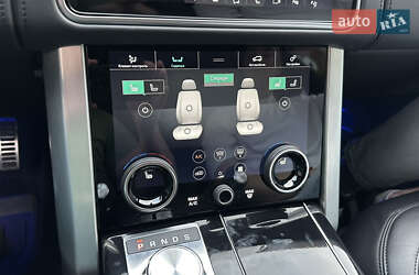 Внедорожник / Кроссовер Land Rover Range Rover 2018 в 