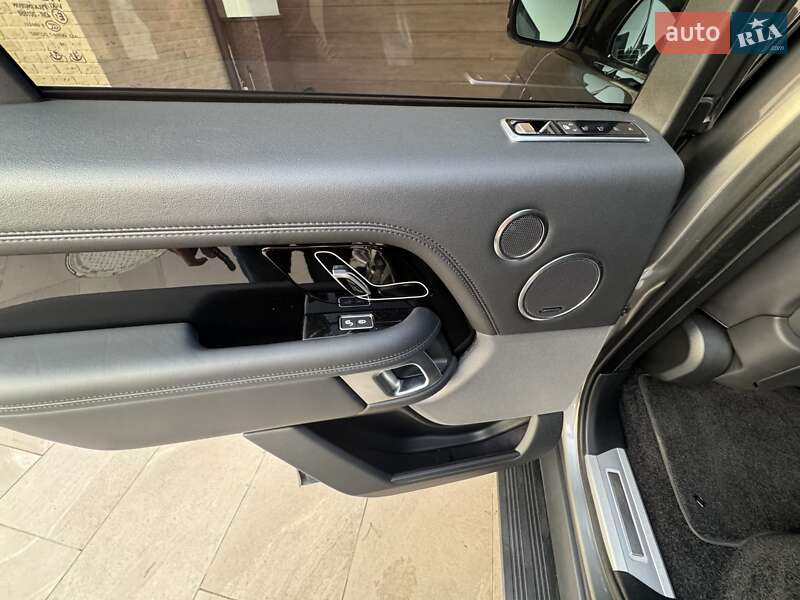 Внедорожник / Кроссовер Land Rover Range Rover 2019 в Киеве фото 30 Внедорожник / Кроссовер Land Rover Range Rover 2019 в Киеве