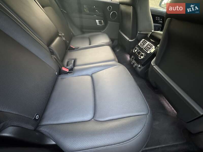 Внедорожник / Кроссовер Land Rover Range Rover 2019 в Киеве фото 39 Внедорожник / Кроссовер Land Rover Range Rover 2019 в Киеве