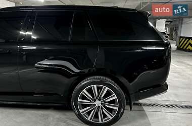 Внедорожник / Кроссовер Land Rover Range Rover 2024 в 