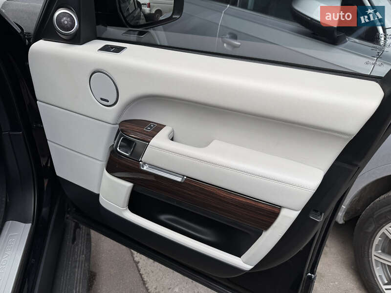 Внедорожник / Кроссовер Land Rover Range Rover 2017 в Киеве фото 36 Внедорожник / Кроссовер Land Rover Range Rover 2017 в Киеве