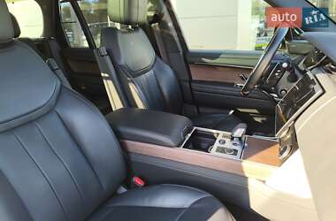 Позашляховик / Кросовер Land Rover Range Rover 2023 в 