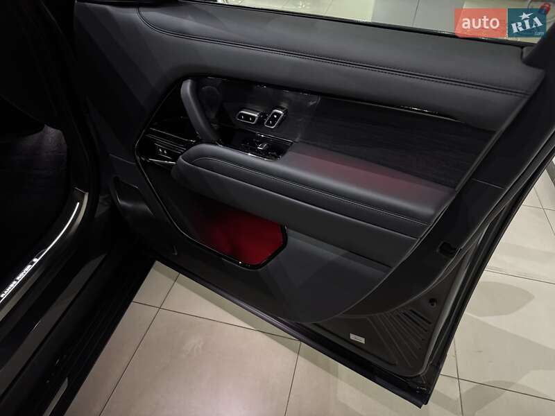 Внедорожник / Кроссовер Land Rover Range Rover 2023 в Одессе фото 157 Внедорожник / Кроссовер Land Rover Range Rover 2023 в Одессе