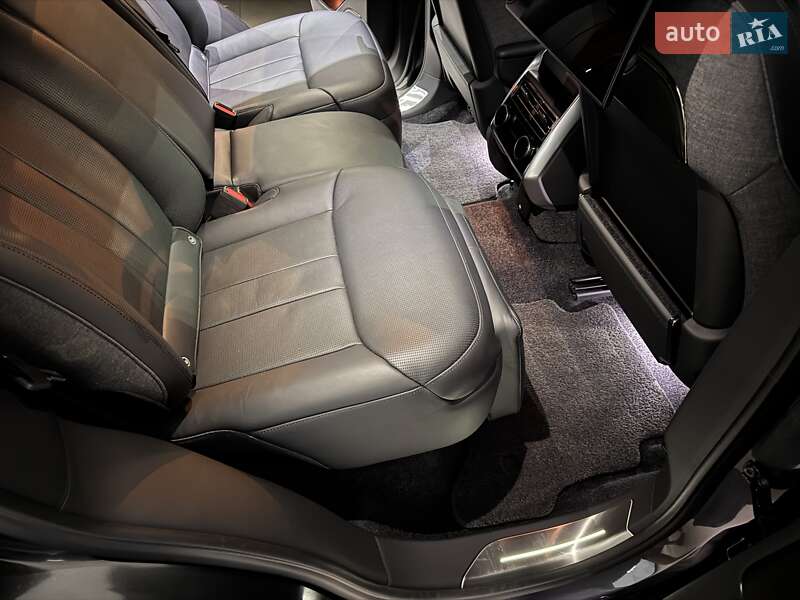 Внедорожник / Кроссовер Land Rover Range Rover 2023 в Одессе фото 129 Внедорожник / Кроссовер Land Rover Range Rover 2023 в Одессе