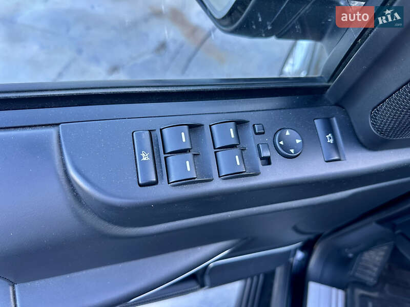 Внедорожник / Кроссовер Land Rover Range Rover 2012 в Киеве