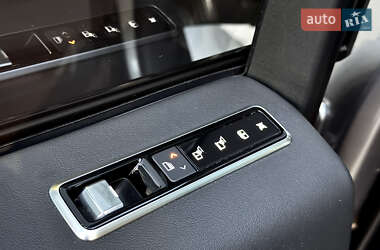Внедорожник / Кроссовер Land Rover Range Rover 2019 в 