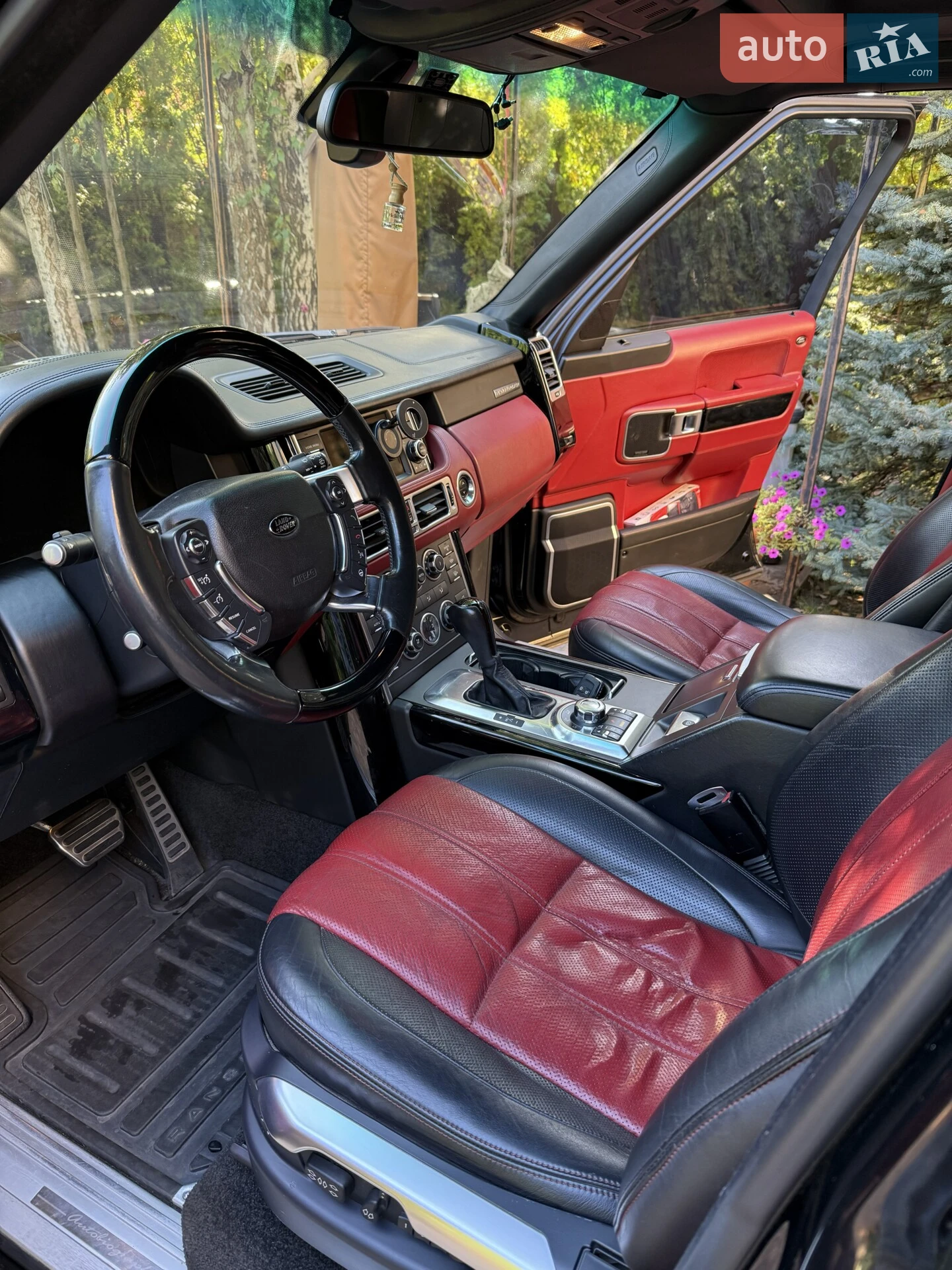 2010 Land Rover Range Rover - мініатюра 23