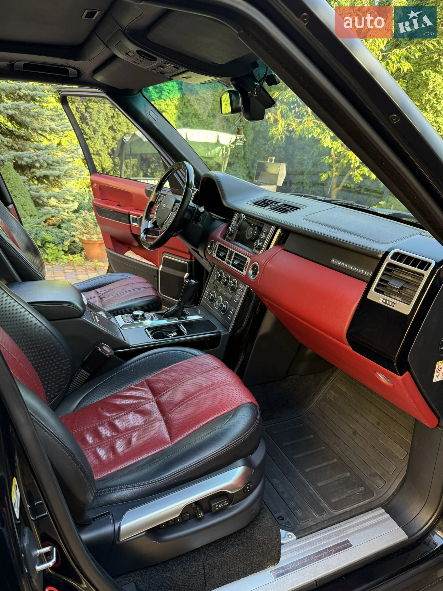2010 Land Rover Range Rover - мініатюра 27