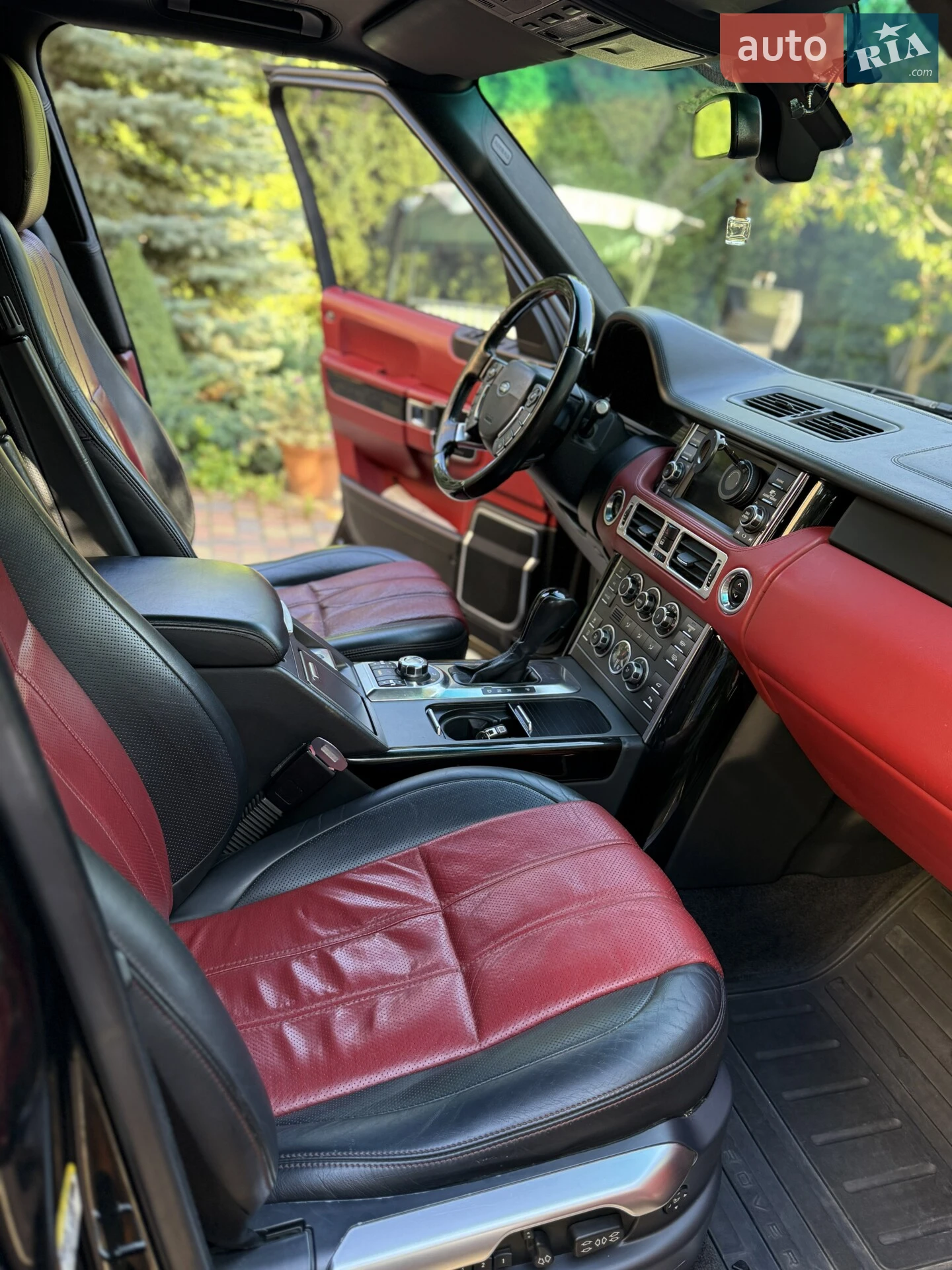 2010 Land Rover Range Rover - мініатюра 30
