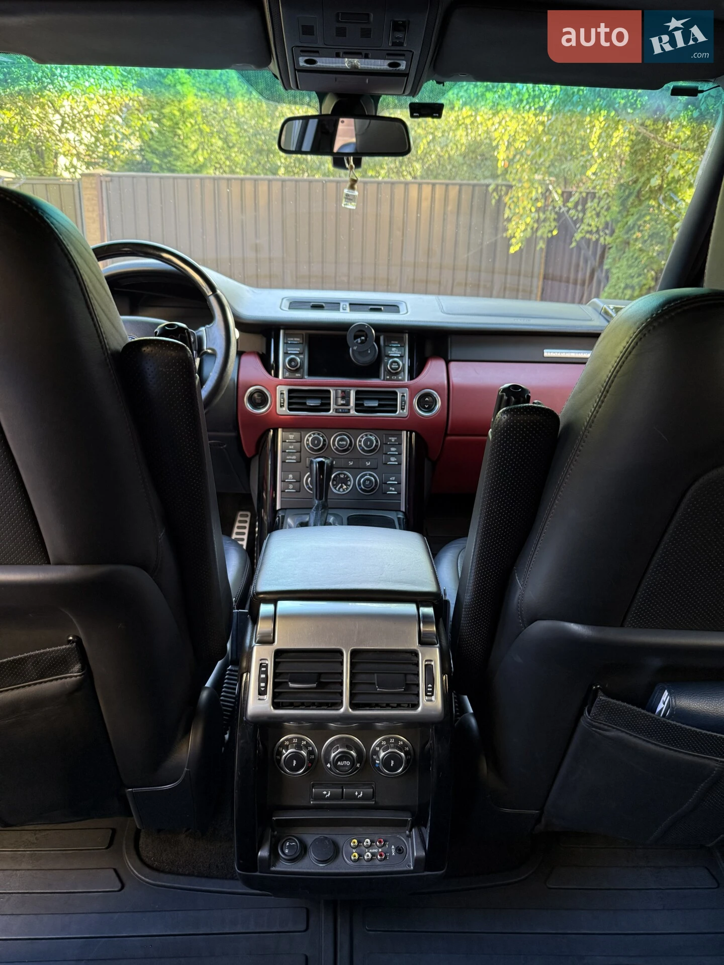 2010 Land Rover Range Rover - мініатюра 36
