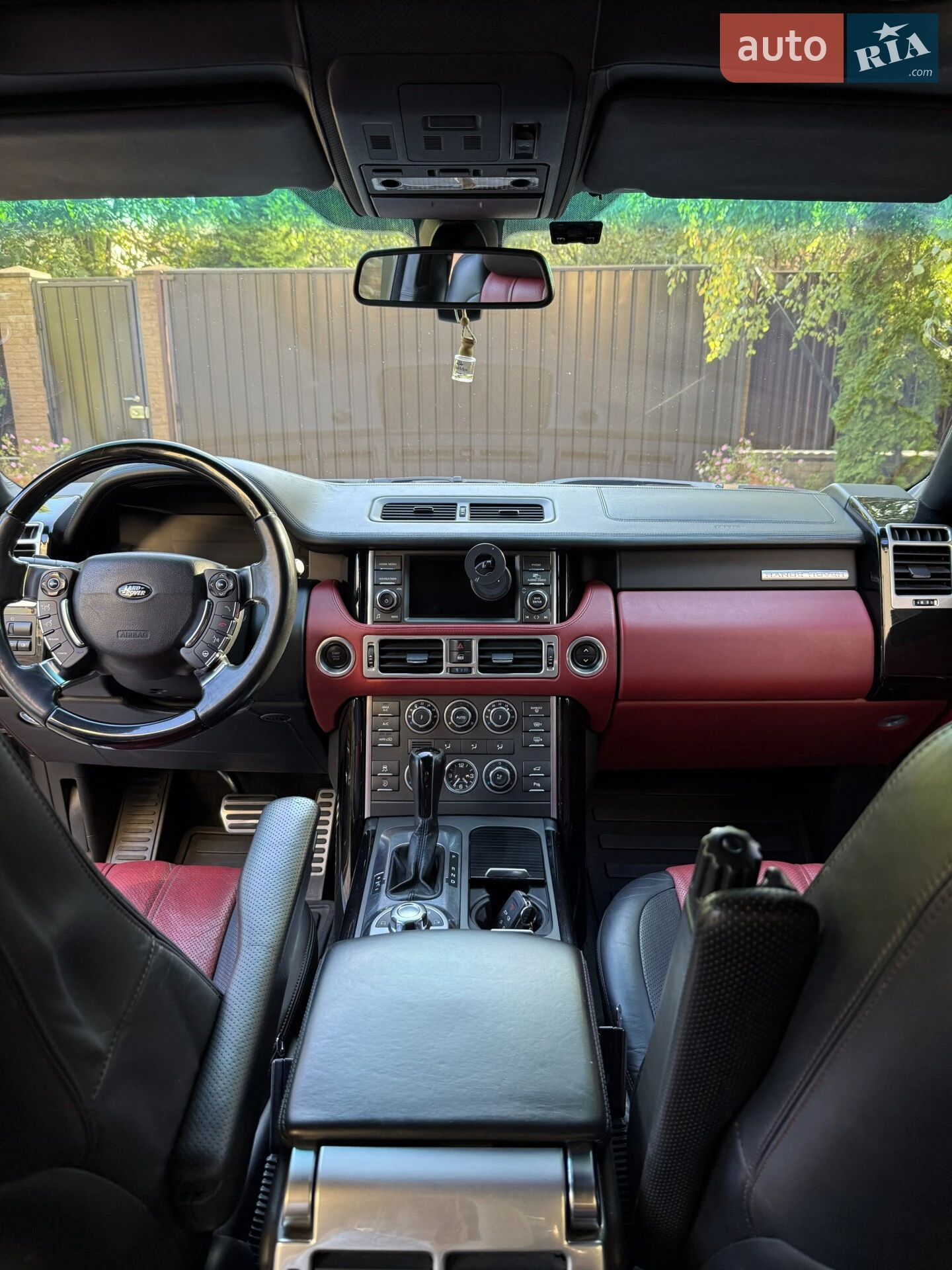 2010 Land Rover Range Rover - мініатюра 37
