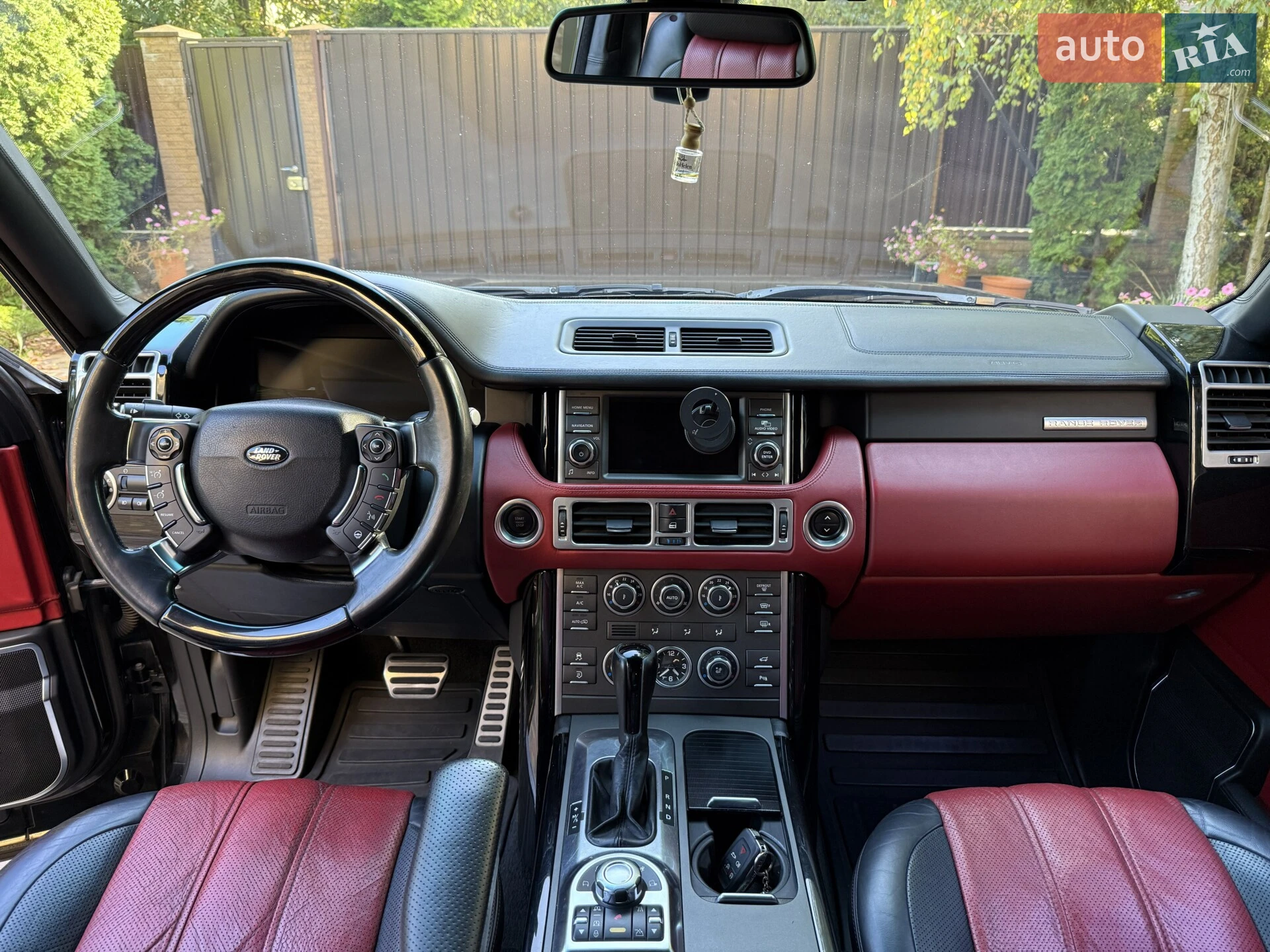 2010 Land Rover Range Rover - мініатюра 41