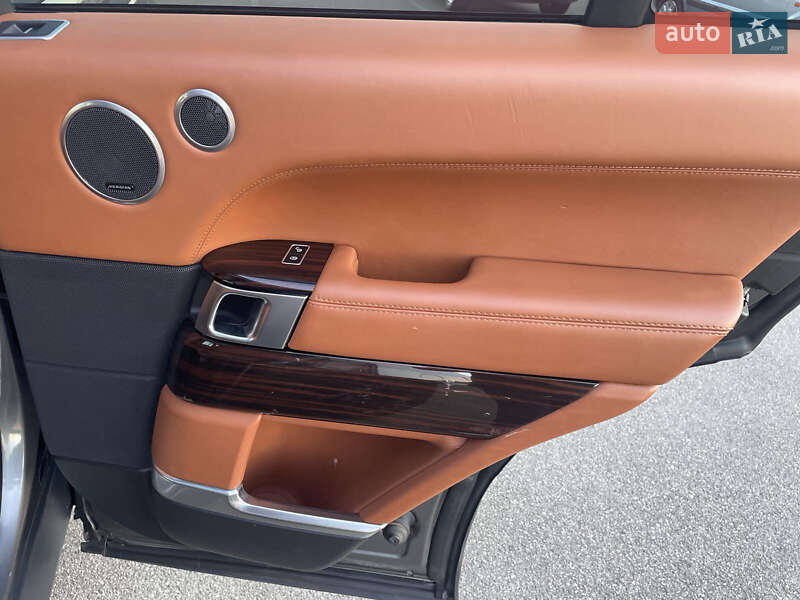 Внедорожник / Кроссовер Land Rover Range Rover 2015 в Киеве
