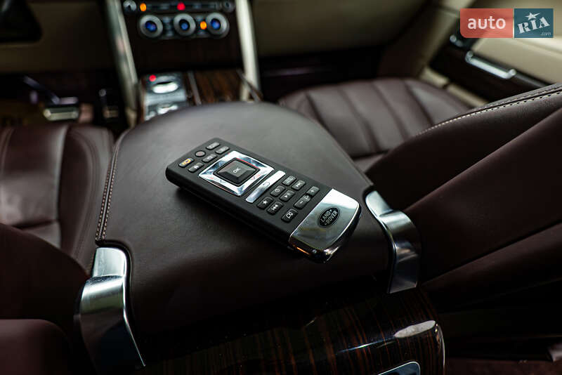 Внедорожник / Кроссовер Land Rover Range Rover 2017 в Киеве