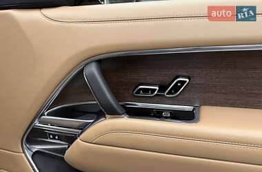 Внедорожник / Кроссовер Land Rover Range Rover 2023 в 