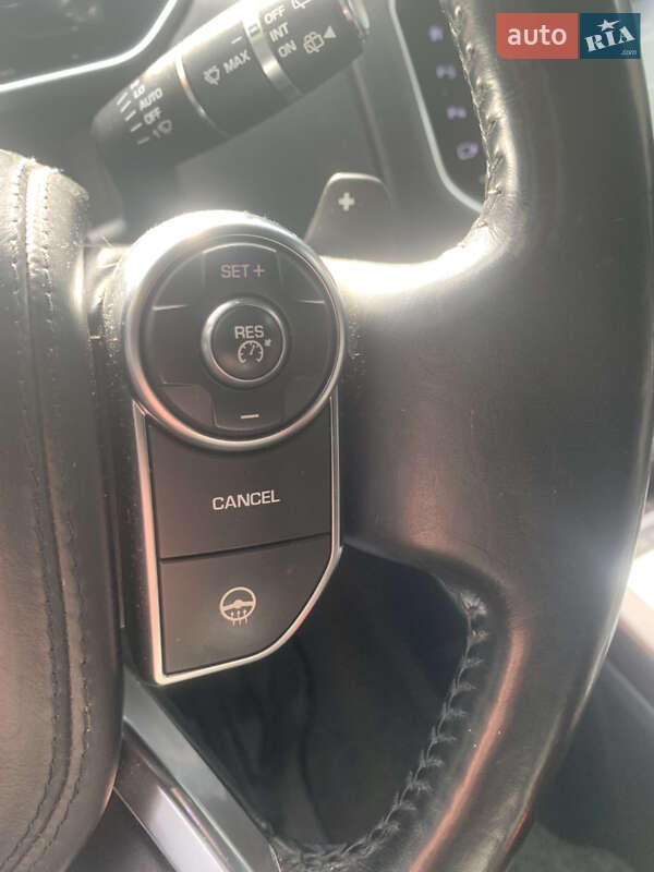 Внедорожник / Кроссовер Land Rover Range Rover 2015 в Ровно