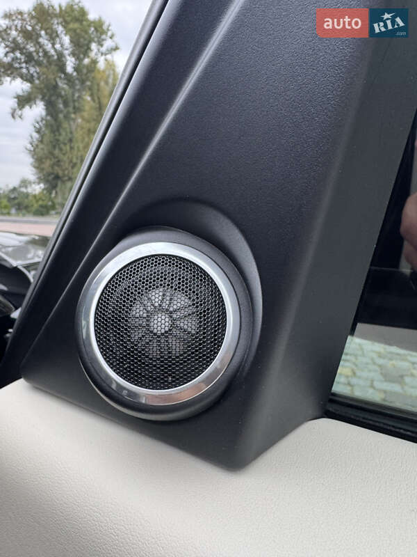 Позашляховик / Кросовер Land Rover Range Rover 2016 в Києві