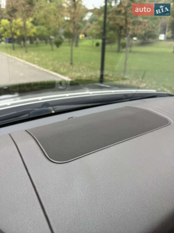 Позашляховик / Кросовер Land Rover Range Rover 2016 в Києві