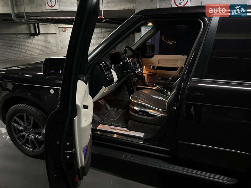 Позашляховик / Кросовер Land Rover Range Rover 2011 в Києві
