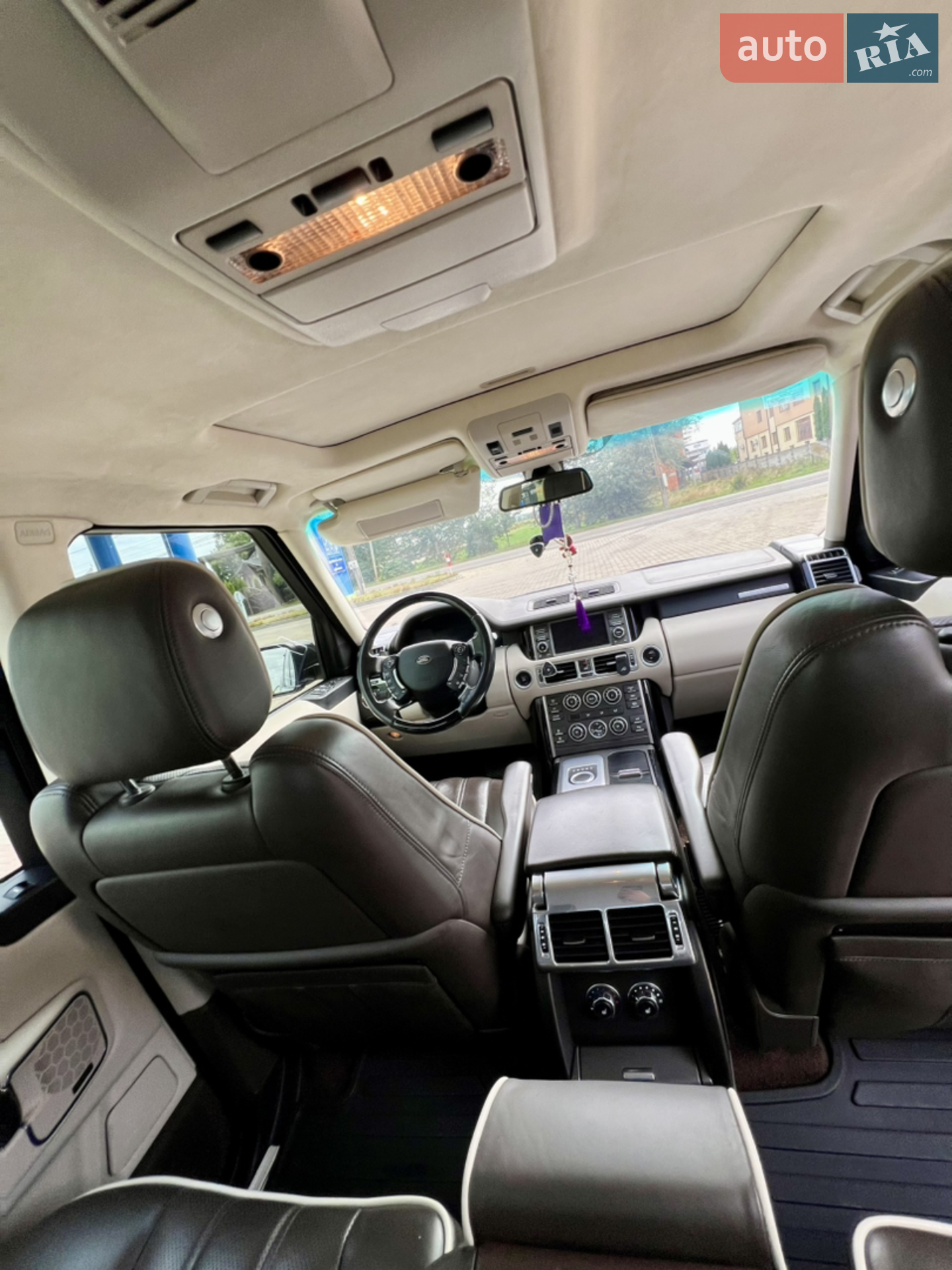 2011 Land Rover Range Rover - мініатюра 23