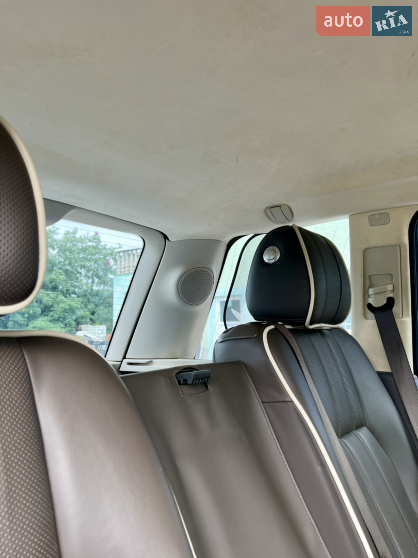 2011 Land Rover Range Rover - мініатюра 25