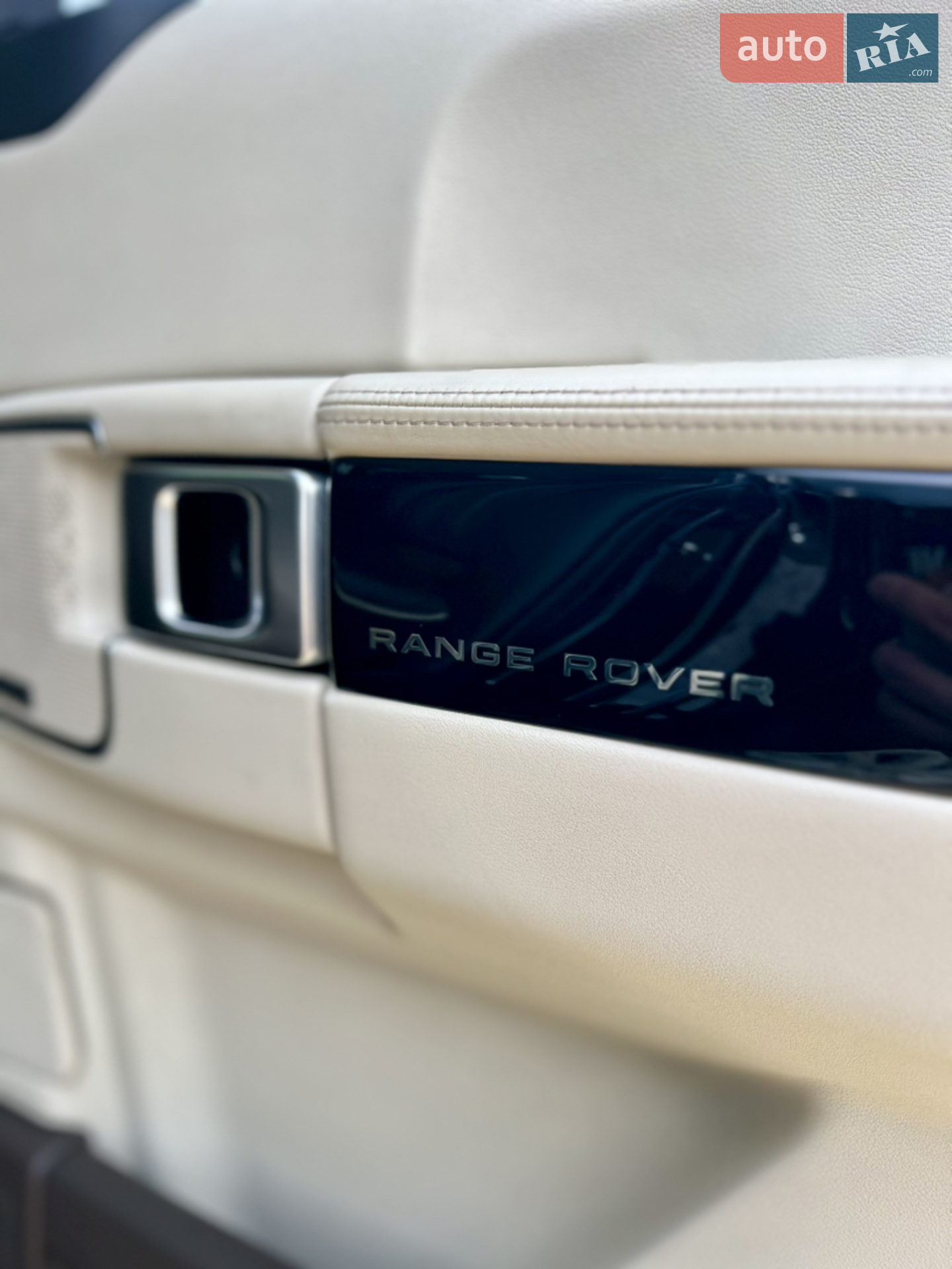 2011 Land Rover Range Rover - мініатюра 30