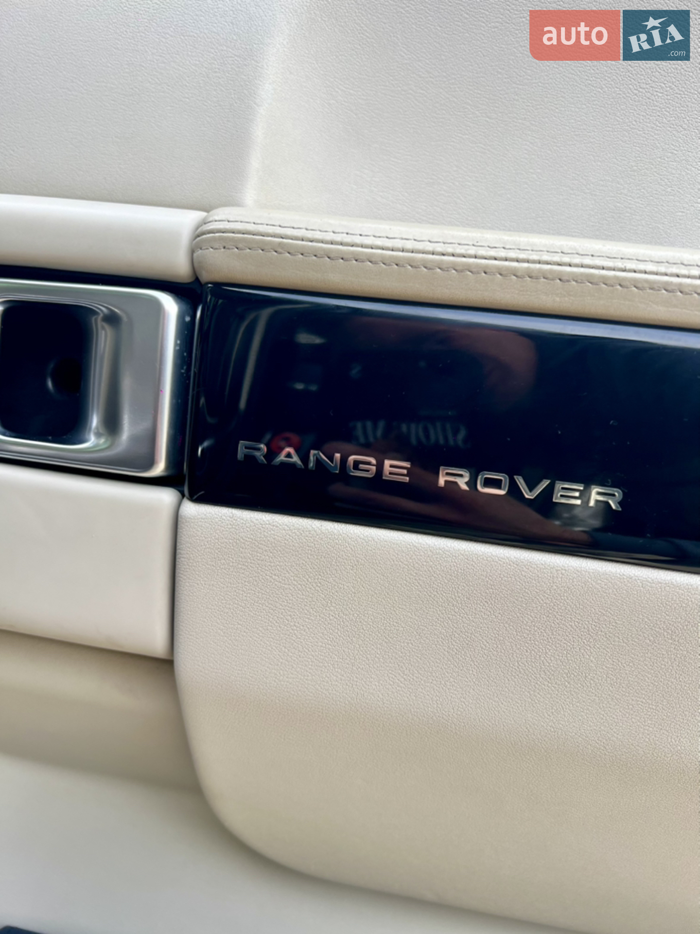 2011 Land Rover Range Rover - мініатюра 32
